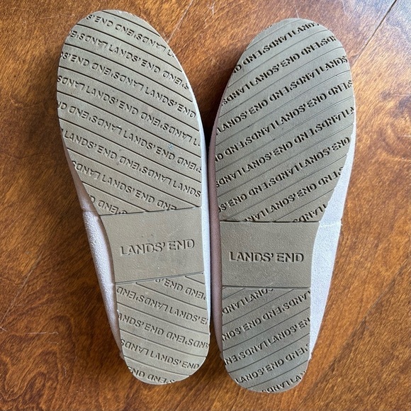 Lands’ End Cabincore Suede Moccasin Slippers, Washed Pink, Faux Fur Lined Size 6 - Picture 15 of 15
